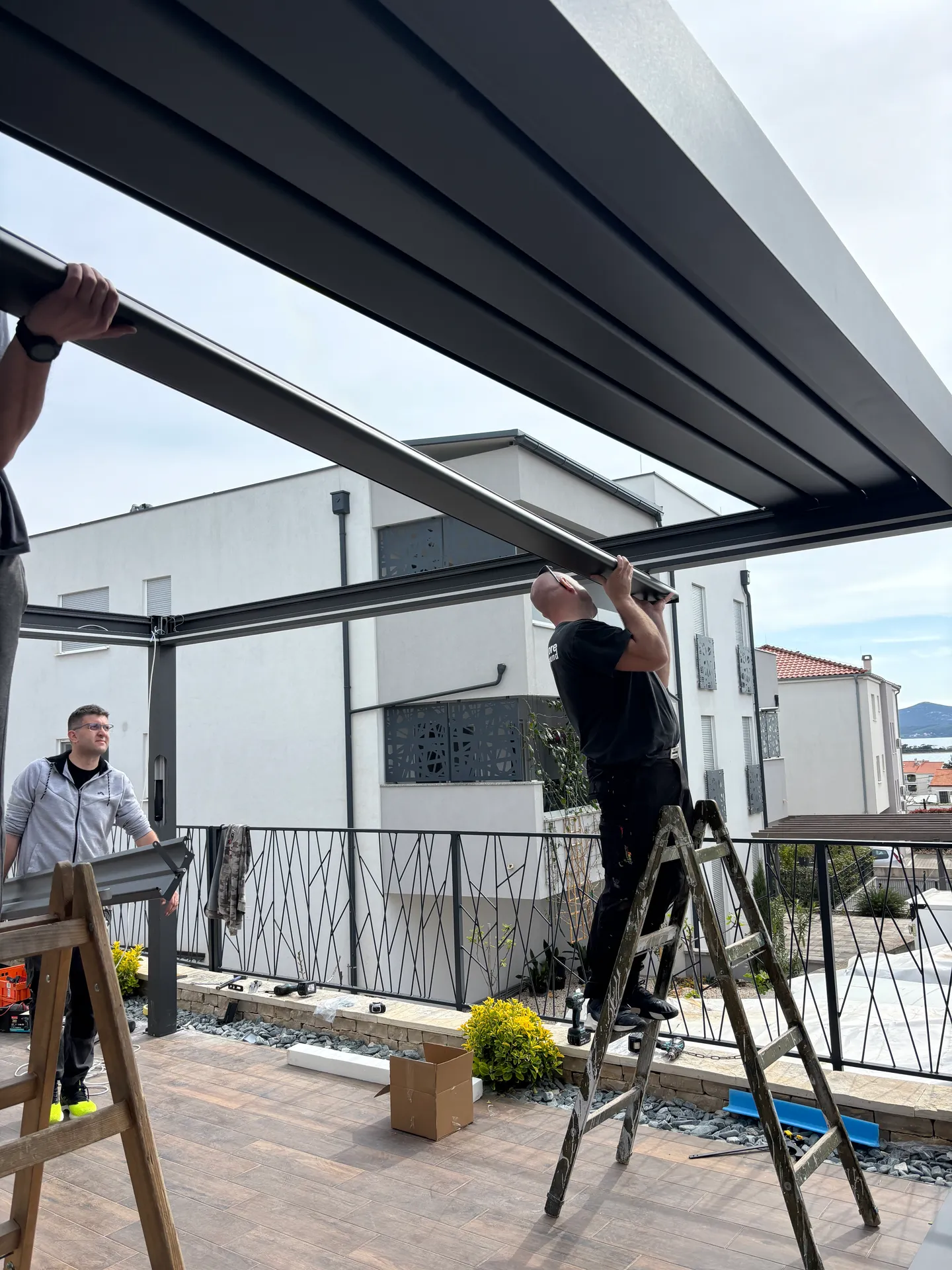 PergoMaxx pergola s integriranim sustavom kontrole lamela